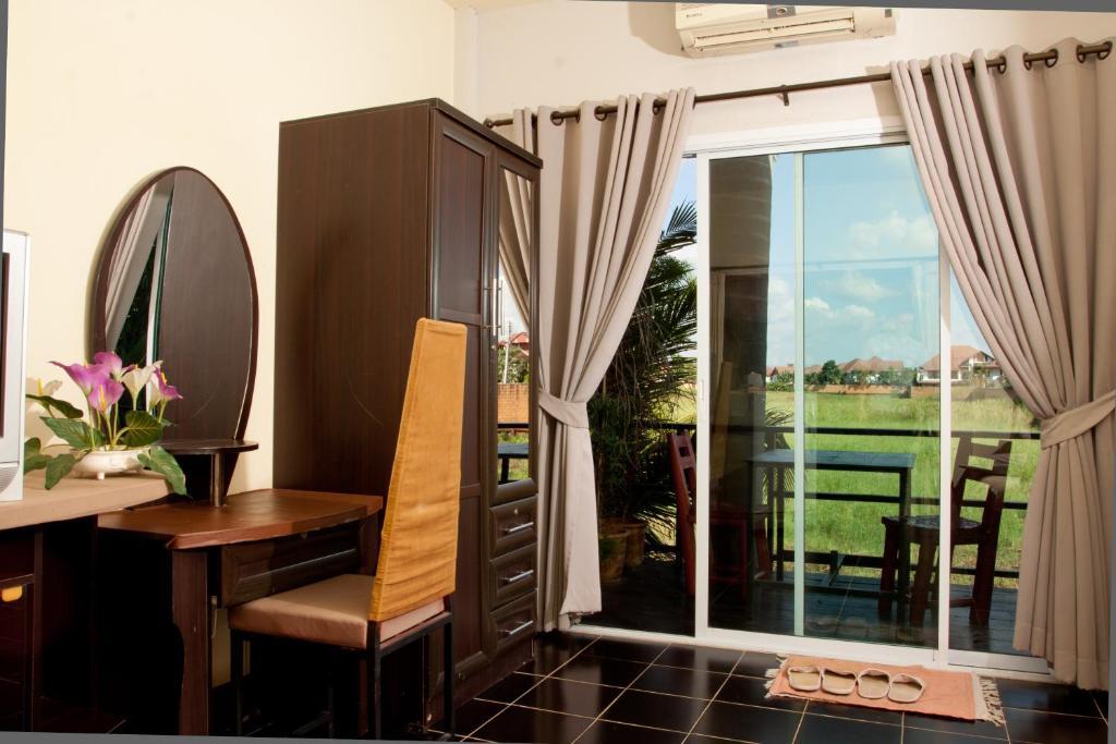 Baan Puang Petch Hotel Chiang Mai Exterior photo